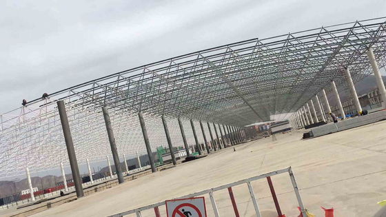 Vorgefertigtes Stahl-Raumtragwerk-Vordach für Mautstellen