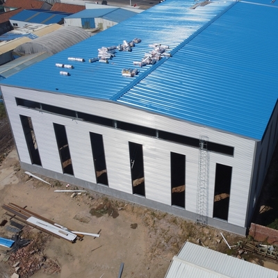 Vorgefertigtes Stahllager 150m x 40m mit Glaswoll-Sandwichplatten