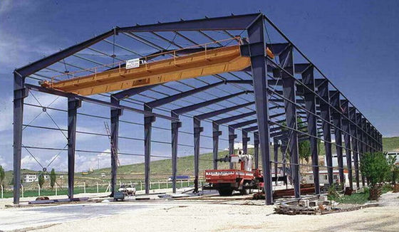 Schwere industrielle Stahlkonstruktions-Werkstatt mit Kran-Fertighaus entwarf 50 Jahre Nutzungsdauer-