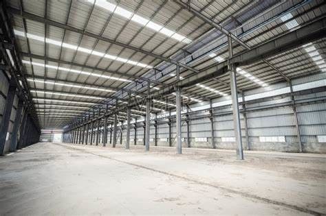 Moderne Industrielagre Span Leichte Stahlkonstruktion Werkstatt mit geräumiger Anordnung