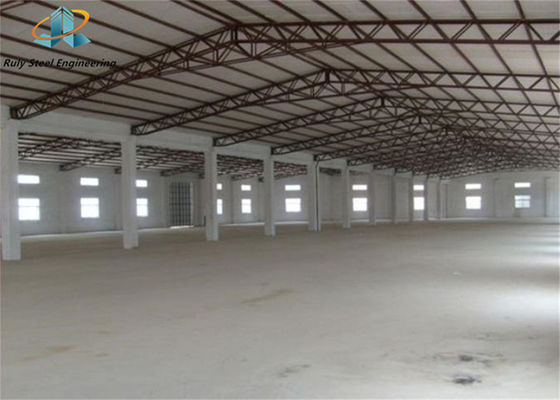 4000 Quadratmeter Stahlkonstruktionsgebäude Lagerhaus mit Isolierplatte aus EPS/Felsenwolle/PU/Glasfaser Sandwich Panel