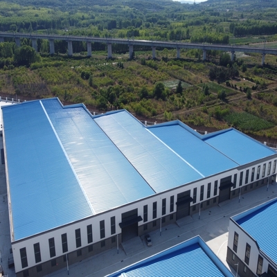Vorgefertigtes Stahl-Industriegebäude mit EPS-Sandwichplatten