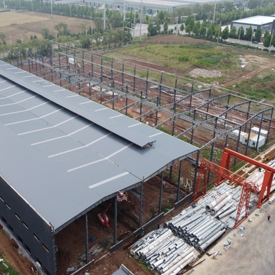 Fertiglagerhalle aus Stahlkonstruktion mit leichtem Stahlrahmen