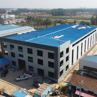 Werkstatt für vorgefertigte Stahlkonstruktionen mit H-Abschnittsbalken