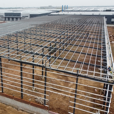 Vorgefertigte Stahlkonstruktion Lagerhaus 133m x 67m mit Glaswollplatten