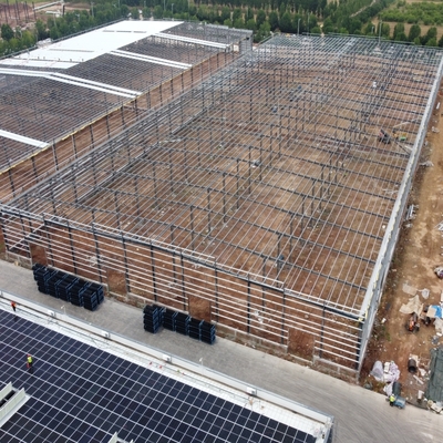 Fertiglagerhalle aus Stahlkonstruktion mit leichtem Stahlrahmen