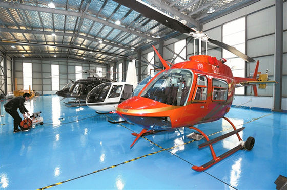 Stahlkonstruktion Hubschrauberhangar mit Glaswollisolierung