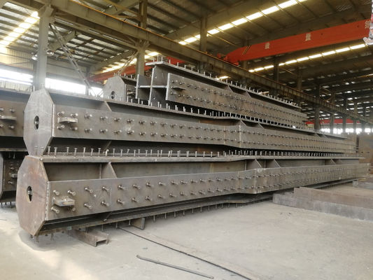 Hot Dip Galvanisierte Fertigstahlkonstruktion Kreuzsäule