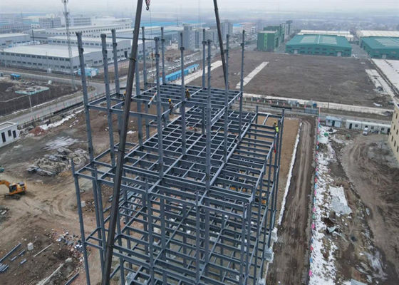 Mehrgeschossige Stahlbauten Fertigung von Stahlkonstruktionen